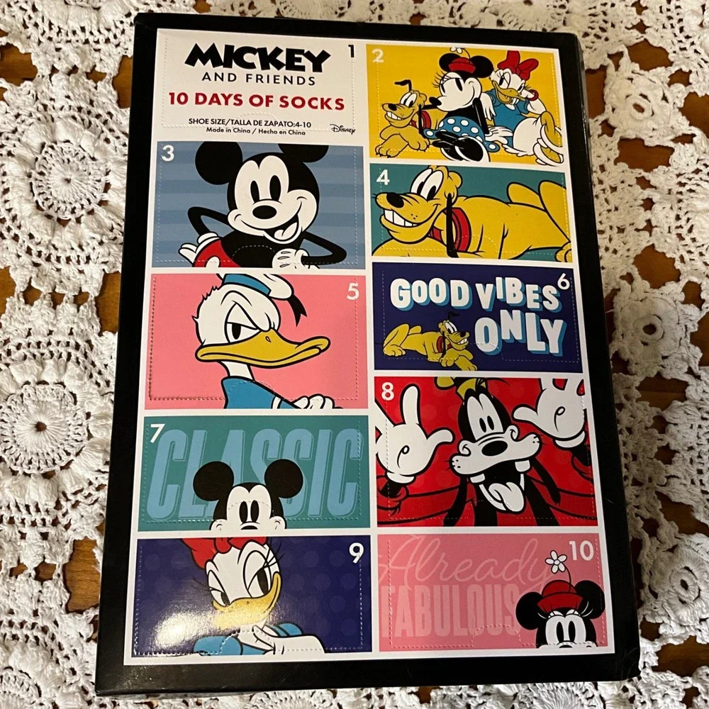 Disney Mickey‎ and Friends 10 Days of Socks Shoe Size 4-10 Gift Box Set